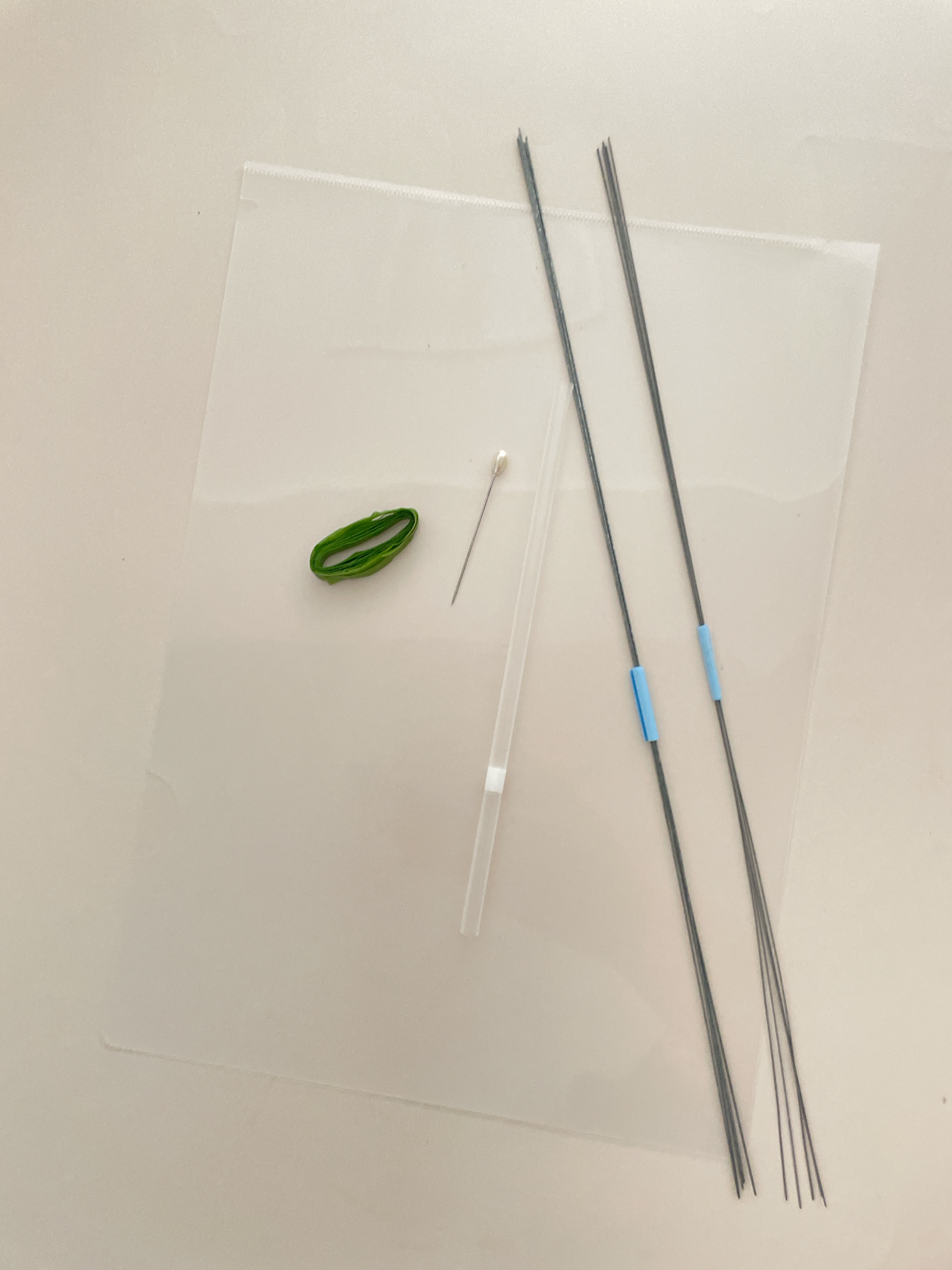 樹脂粘土で作るストロベリーキット